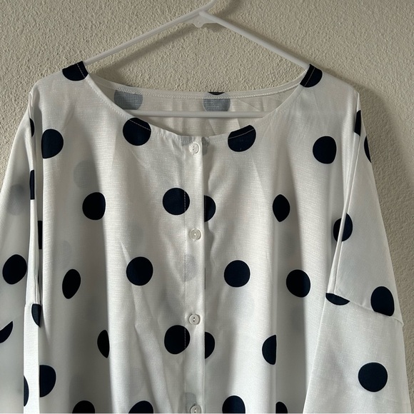 Women’s Button Front Blouse 4XL White Blue Polkadots Dolman Sleeve Fun Teacher - Picture 3 of 8